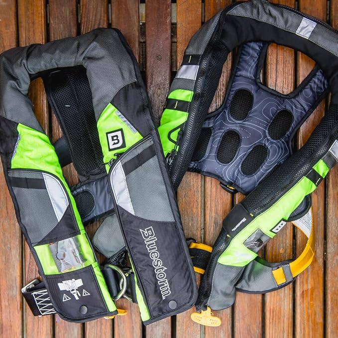 BLUESTORM Arcus 40 Automatic Inflatable PFD Life Jacket for Adults | US Coast Guard (USCG) Approved Life Vest