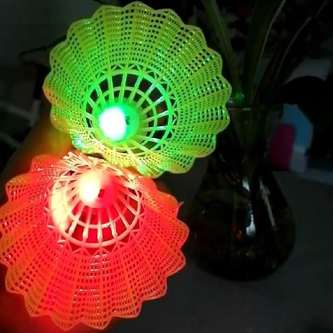 LED Badminton Birdies 4/5/6 PCS,Nylon Glow in The Dark Badminton Shuttlecocks,Goose Feather Colourful Lighting Birdies, Plastic Light Up Birdie Balls for Indoor Outdoor Sports Activities
