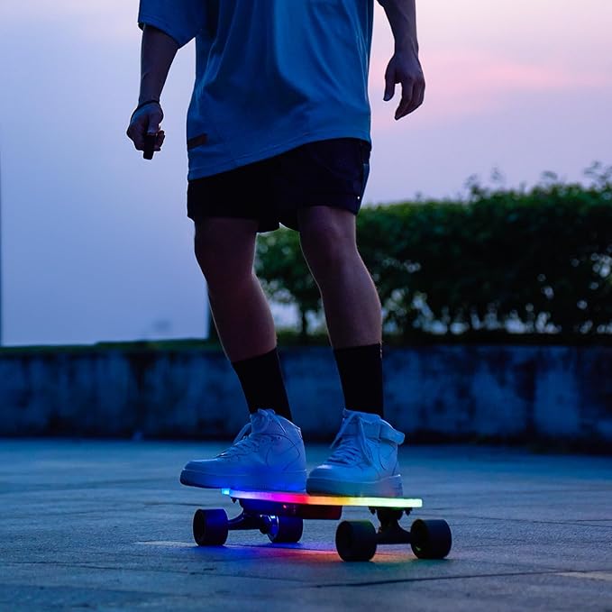 isinwheel V4/V6/V6pro/V8/V10 Electric Skateboard with Remote, 250W/450W/500W/1200W/3000W Brushless Motor, 9Mph/12Mph/30 Mph /32Mph Top Speed, Electric Longboard for Adults &Teens
