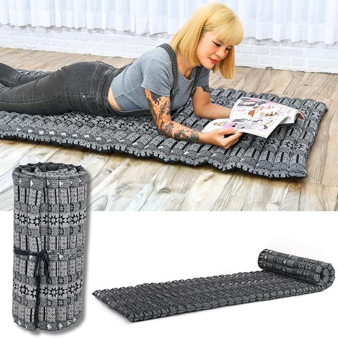 Leewadee - Foldable Floor Mattress - Japanese Roll Up Futon -Trifold Tatami Mat- Guest Floor Bed - Camping Mattress - Thai Massage Mat, Kapok Filled, 75 x 28 inches, Black