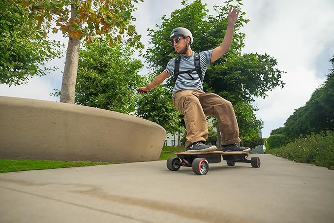 Backfire G5 Electric Skateboard with OLED R5s Remote, Top Speed: 28.5mph, up to 25 Miles Range