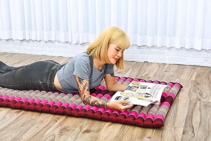 Leewadee - Foldable Floor Mattress - Japanese Roll Up Futon -Trifold Tatami Mat- Guest Floor Bed - Camping Mattress - Thai Massage Mat, Kapok Filled, 75 x 28 inches, Auburn Pink