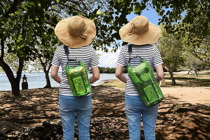 Freegrace Waterproof Dry Bag - Lightweight Dry Sack with Seals and Waterproof Case - Float on Water - Keeps Gear Dry for Kayaking, Beach, Rafting, Boating, Hiking, Camping and Fishing