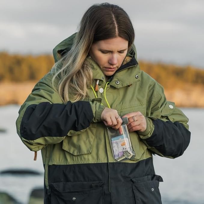 Aquapac KEYMASTER Red – Protect and Carry Keys, Cards and Small Valuables up to 10m or 30 feet