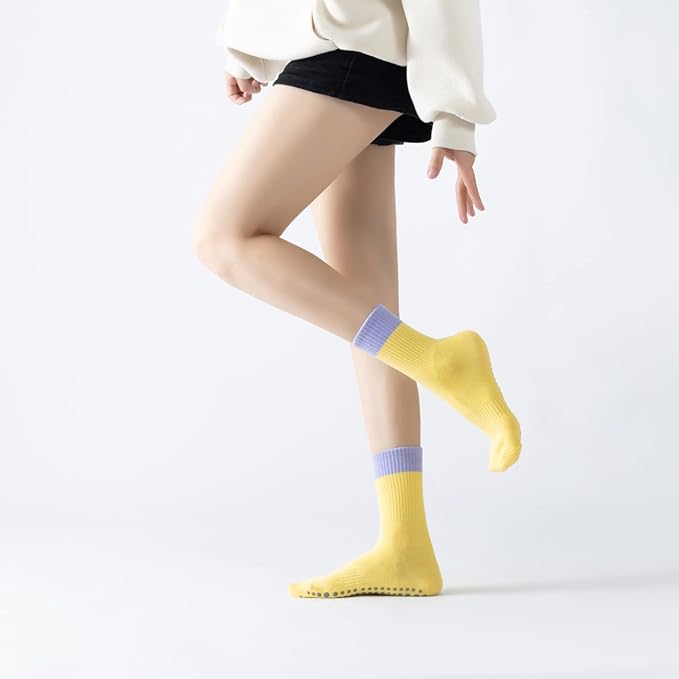 Yoga Pilates Socks with Grips for Women Non Slip Color Blocking Cushioned Crew Socks for Barre Ballet Dance