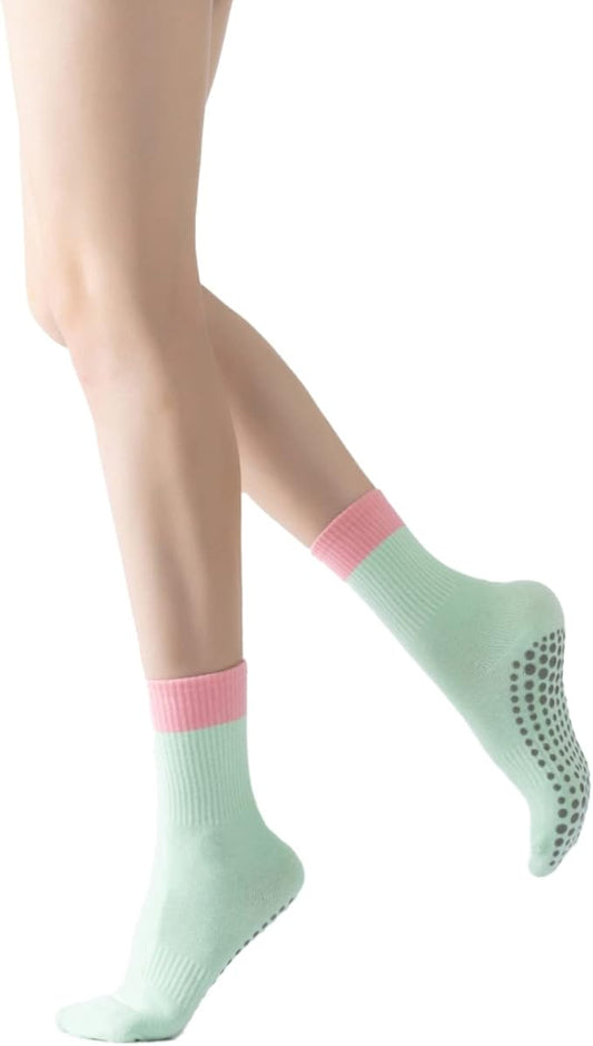 Yoga Pilates Socks with Grips for Women Non Slip Color Blocking Cushioned Crew Socks for Barre Ballet Dance