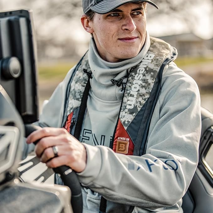 BLUESTORM Atmos 40 Automatic/Manual Inflatable PFD Life Jacket for Adults | US Coast Guard (USCG) Approved Life Vest