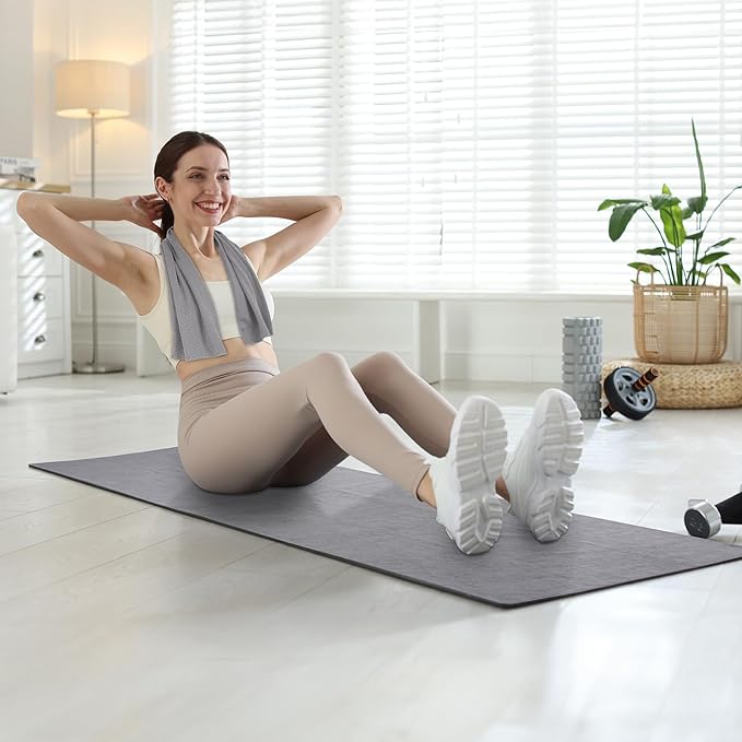 Hot Yoga Towel, Yoga Mat Towels for Hot Yoga Non Slip with Grip Dots Cooling Towel Sweat Absorbent Microfiber Pilates Towel for Bikram Exercise and Fitness (Gray)