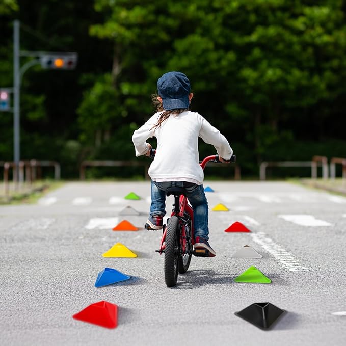 48 Pack Triangle Soccer Cones, Flexible Agility Cones with Carry Bag and Strap, Sports Drill Cones for Training, Plastic Traffic Marker Cones for Football Basketball Coaching, 8 Colors