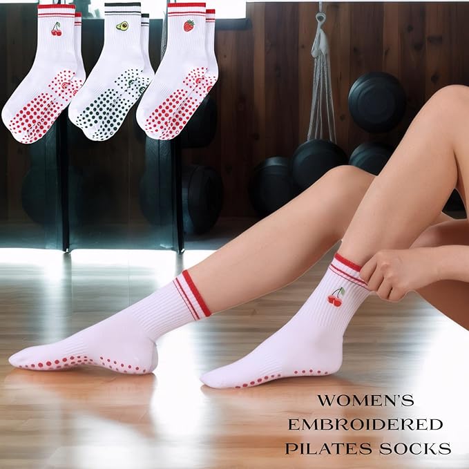EUDOLAH Cute Yoga Socks for Women Pilates Barre Breathable Non-Slip Crew Grip Sock With Stripes Anti-friction Athletic Socks