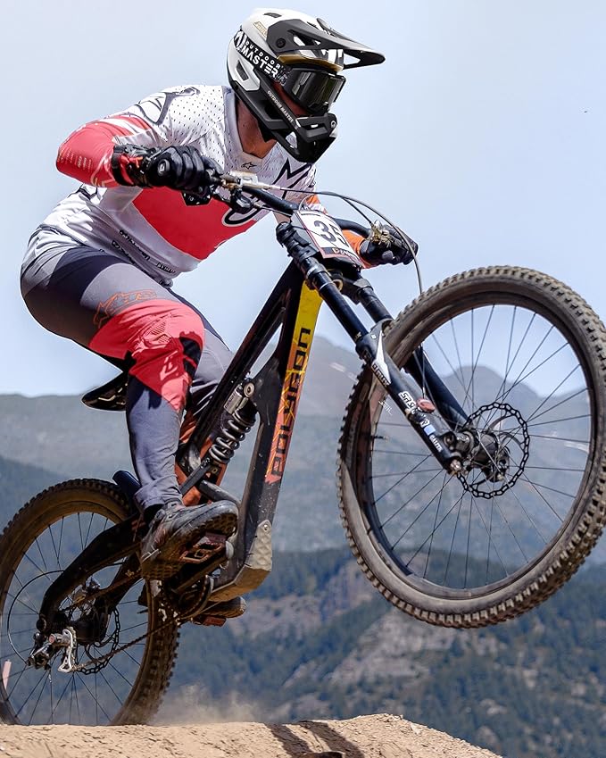 OutdoorMaster Full Face Mountain Bike Helmet for Men & Women-Two Removable Chin Pad Mountain Bike Helmet Grizzly, Ventilation Lightweight Racing Downhill DH BMX MTB Helmet