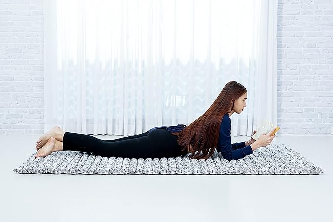 Leewadee - Kapok Roll Mat – Handcrafted Folding Sleep & Relaxation Mattress from Thailand, Ideal as Guest Bed, Camping Mat, Yoga Mat or Traditional Futon, 75 x 39 inches, Black White