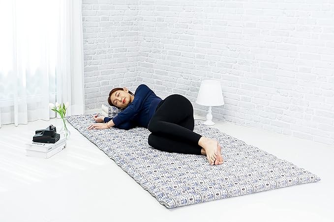 Leewadee - Kapok Roll Mat – Handcrafted Folding Sleep & Relaxation Mattress from Thailand, Ideal as Guest Bed, Camping Mat, Yoga Mat or Traditional Futon, 75 x 39 inches, Blue White