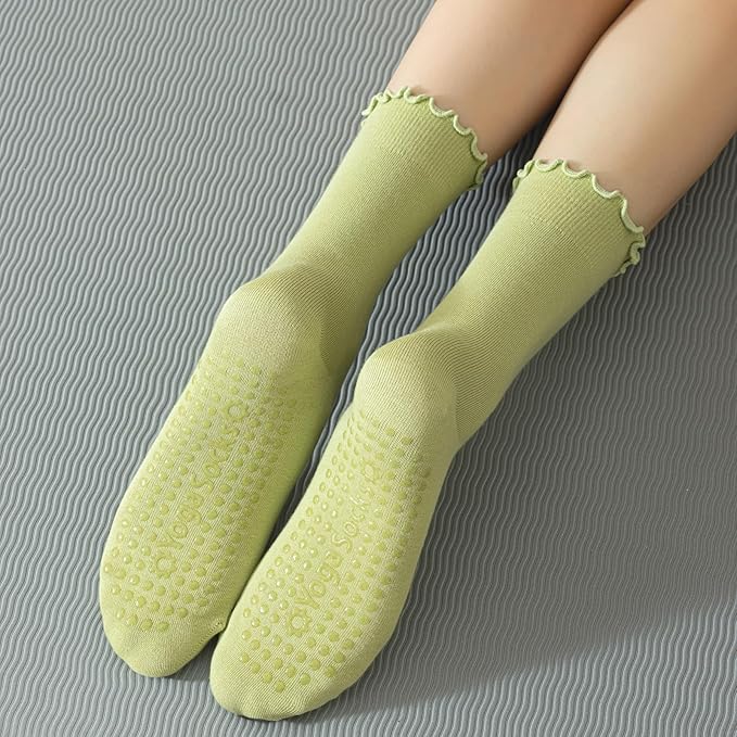 3 Pairs Pilates Socks with Grips Non Slip Ruffle Yoga Grip Socks for Women