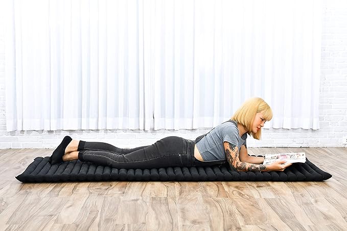 Leewadee - Foldable Floor Mattress - Japanese Roll Up Futon -Trifold Tatami Mat- Guest Floor Bed - Camping Mattress - Thai Massage Mat, Kapok Filled, 75 x 28 inches, Black