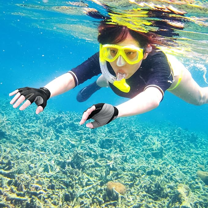 FitsT4 Sports Half Finger Padded Palm Gloves for Diving, Sailing, Jet Skiing, Stand-UP Boarding, Kayaking and Water Skiing, Suitable for Men&Women&Youth