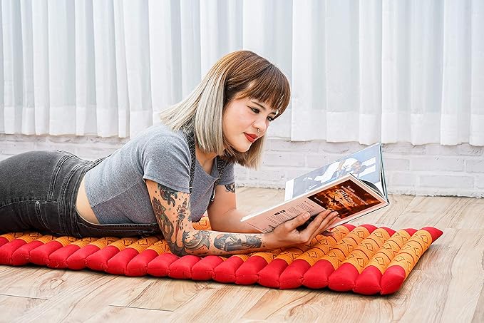Leewadee - Foldable Floor Mattress - Japanese Roll Up Futon -Trifold Tatami Mat- Guest Floor Bed - Camping Mattress - Thai Massage Mat, Kapok Filled, 75 x 20 inches, Orange Red