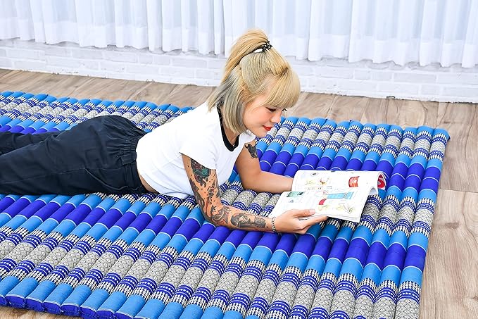 Leewadee - Foldable Floor Mattress - Japanese Roll Up Futon -Trifold Tatami Mat- Guest Floor Bed - Camping Mattress - Thai Massage Mat, Kapok Filled, 75 x 57 inches, Blue