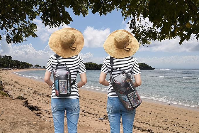 Freegrace Waterproof Dry Bag - Lightweight Dry Sack with Seals and Waterproof Case - Float on Water - Keeps Gear Dry for Kayaking, Beach, Rafting, Boating, Hiking, Camping and Fishing