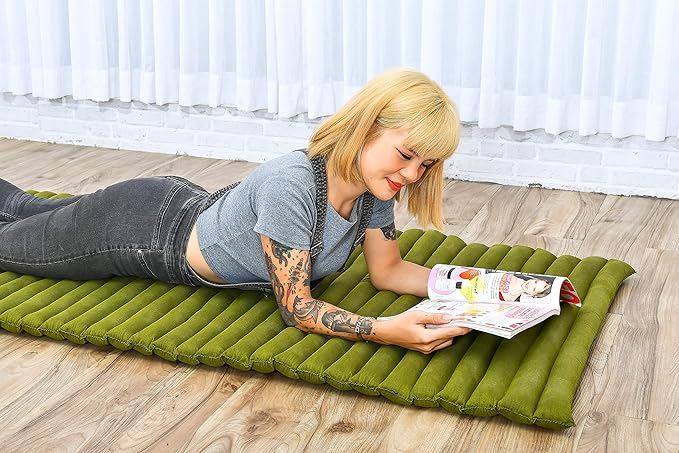 Leewadee - Foldable Floor Mattress - Japanese Roll Up Futon -Trifold Tatami Mat- Guest Floor Bed - Camping Mattress - Thai Massage Mat, Kapok Filled, 75 x 28 inches, Green
