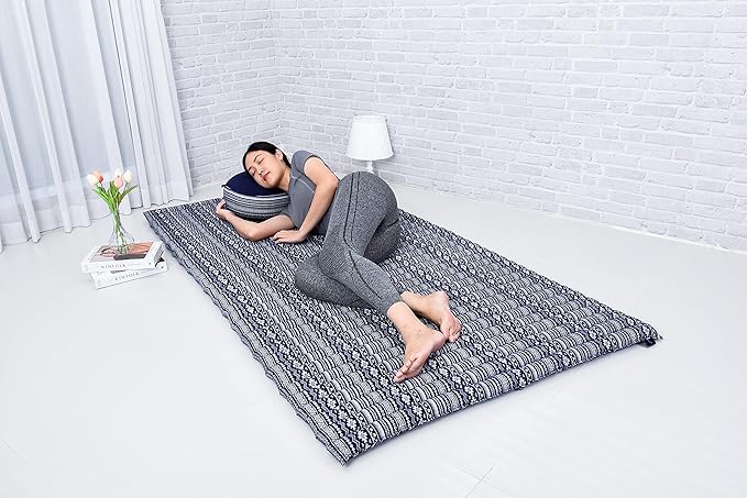 Leewadee - Kapok Roll Mat – Handcrafted Folding Sleep & Relaxation Mattress from Thailand, Ideal as Guest Bed, Camping Mat, Yoga Mat or Traditional Futon, 75 x 39 inches, Blue White